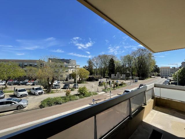 Appartement à vendre à Bourg en Bresse 01000