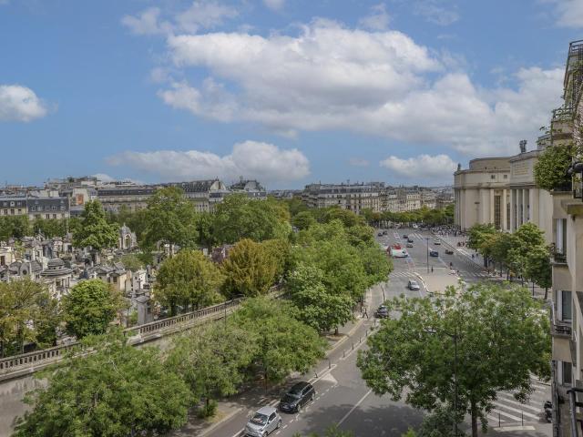 Appartement à vendre à Paris 16e arrondissement 75016