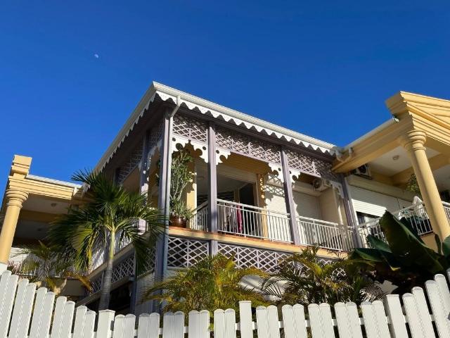 Appartement À Vendre anse des rochers