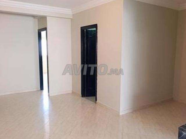 Appartement à vendre avec garage commercial
