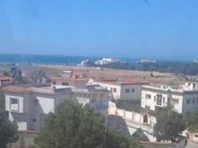 Appartement à vendre, bon emplacement