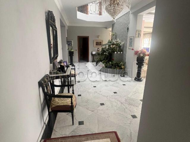 Appartement à Vendre de 538.0 m² à Casablanca, Racine