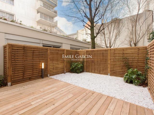 A vendre Appartement avec jardin Paris 75015 Cambronne
