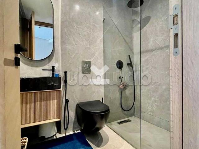Appartement à Vendre de 118.0 m² à Casablanca, Ferme Bretonne