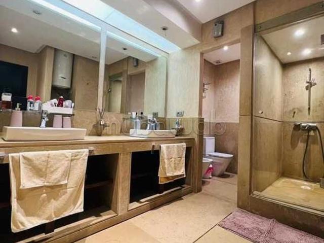 Appartement à Vendre de 122.0 m² à Casablanca, Gauthier