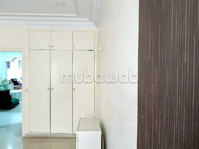 Appartement à Vendre de 122.0 m² à Casablanca, Lekrimat