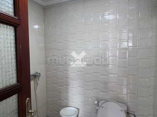 Appartement à Vendre de 135.0 m² à Casablanca, Hopitaux