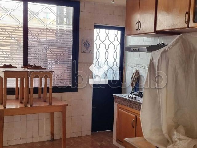 Appartement à Vendre de 143.0 m² à Casablanca, Hopitaux