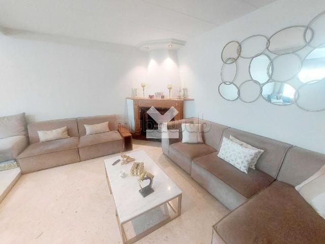 Appartement à Vendre de 150.0 m² à Casablanca, Hopitaux