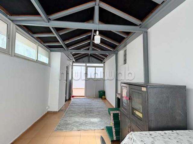Appartement à Vendre de 178.0 m² à Casablanca, Hopitaux