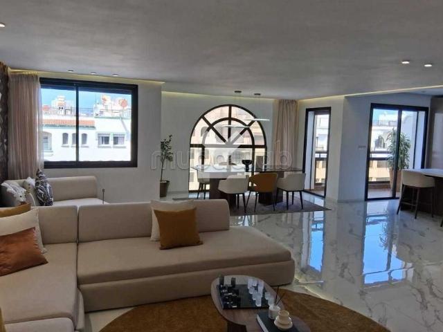 Appartement à Vendre de 205.0 m² à Casablanca, Triangle D'Or