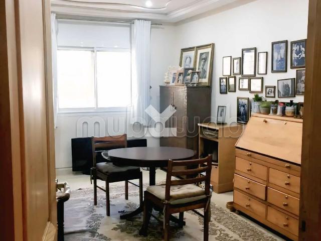 Appartement à Vendre de 214.0 m² à Rabat, Riyad