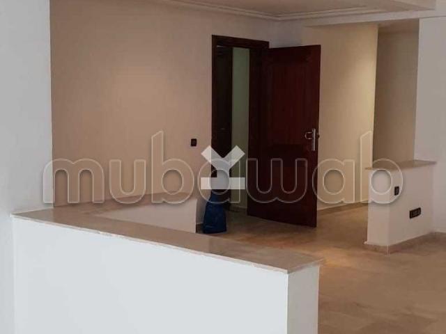 Appartement à Vendre de 265.0 m² à Casablanca, Hopitaux