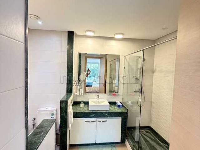 Appartement à Vendre de 285.0 m² à Bouskoura, Ville Verte