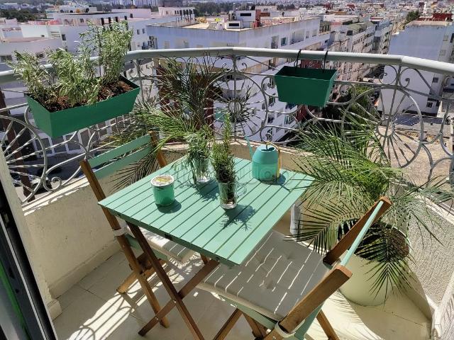 Appartement à vendre en Centre. 3 belles chambres. Ascenseur et stationnement