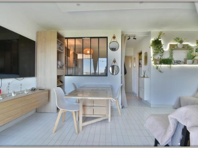 Appartement à vendre entièrement refait 2 pièces LE GRAU DU ROI 30