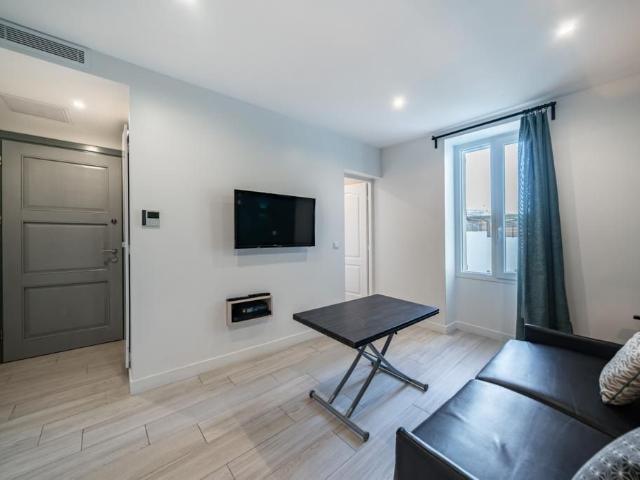 En vente, appartement 2P de 27 m2, à 10 minutes à pied du Marché