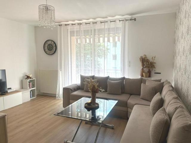 Appartement T4 de 76 m² au 2ème étage avec balcon de 6 m² ?