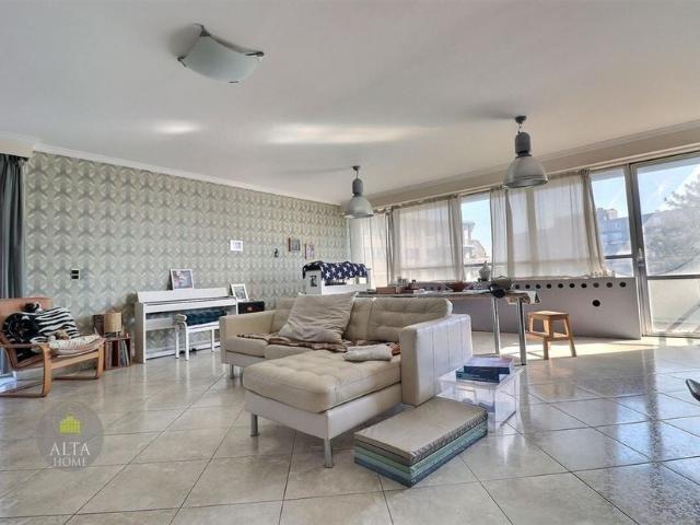 Appartement à vendre pour 279000 euro avec 3 chambres à coucher