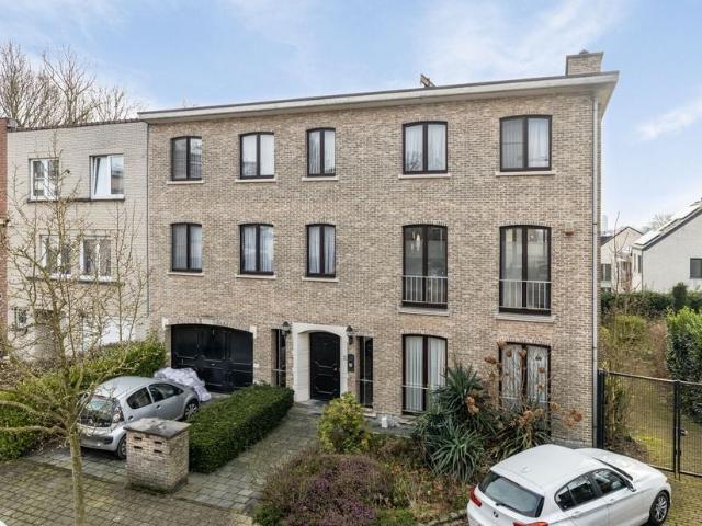 Appartement à vendre pour 210000 euro avec 1 chambres à coucher