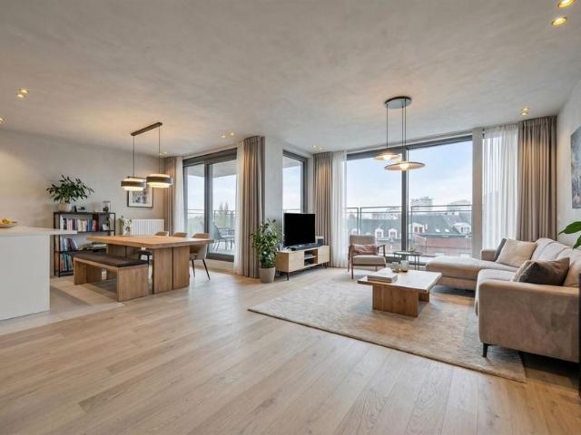 Appartement à vendre pour 550000 euro avec 4 chambres à coucher