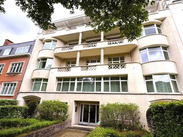 Appartement à vendre pour 945000 euro avec 2 chambres à coucher