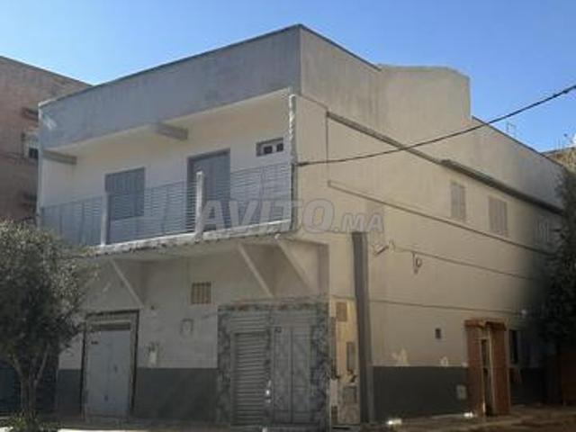 Appartement à vendre, premier étage plus toit, 160m2 Khemisset