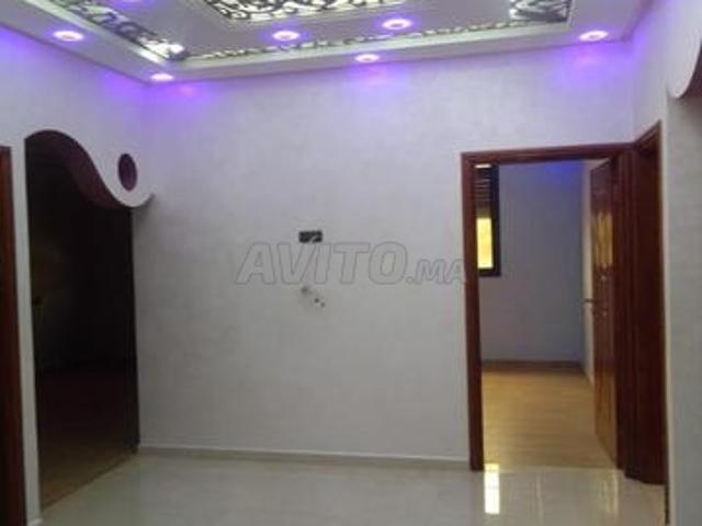 Appartement à vendre quartier Salam, premier étage, 3 chambres, salon