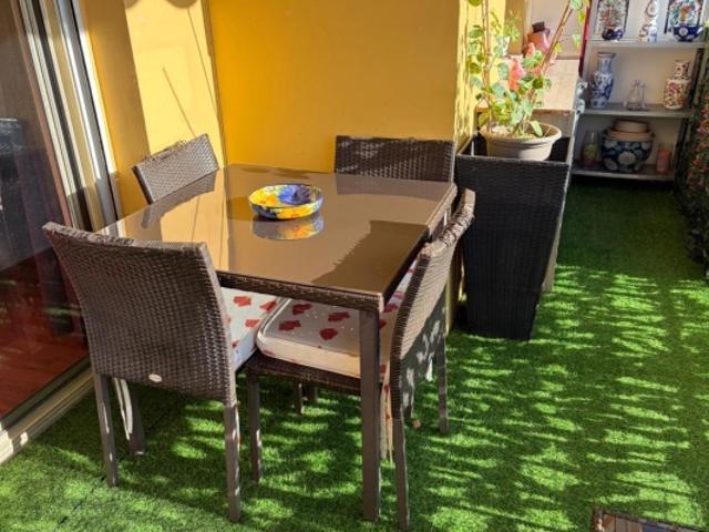 Appartement À Vendre secteur Hippodrome grand 2 pièces traversant Est / Ouest, entièrement rénové dans résidence sécurisée prestations très soignées haut de gamme