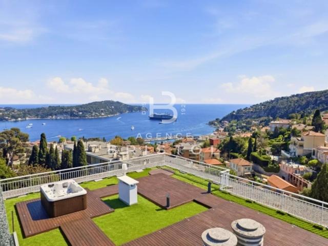 Appartement à Villefranche sur Mer Dernier Etage