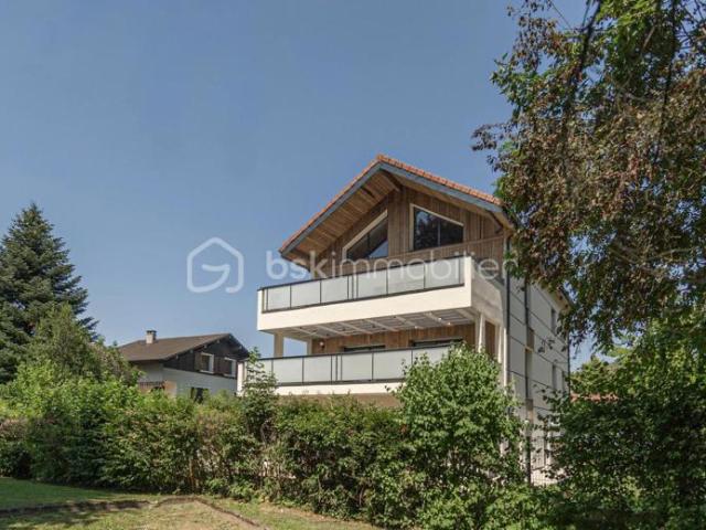 APPARTEMENT ANNECY LE VIEUX QUARTIER POMMARIES 108M2