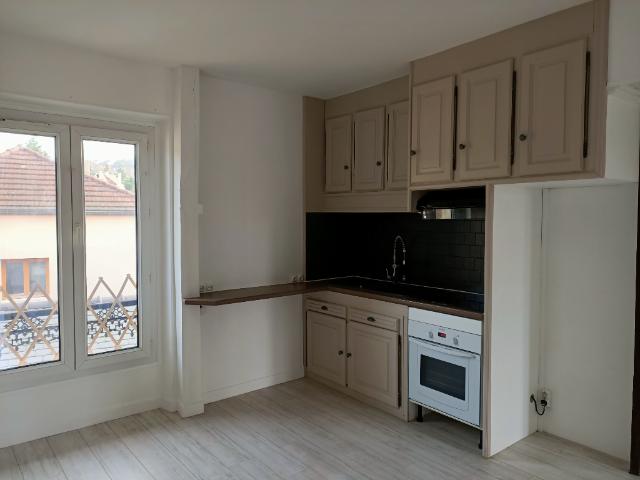 APPARTEMENT ANCIEN MAULE 3 pièce s 43.5 m2