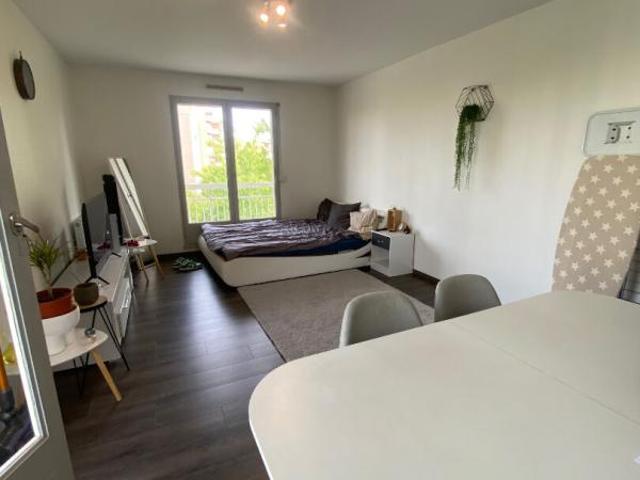 Appartement Angers 1 pièce s 28.70 m2