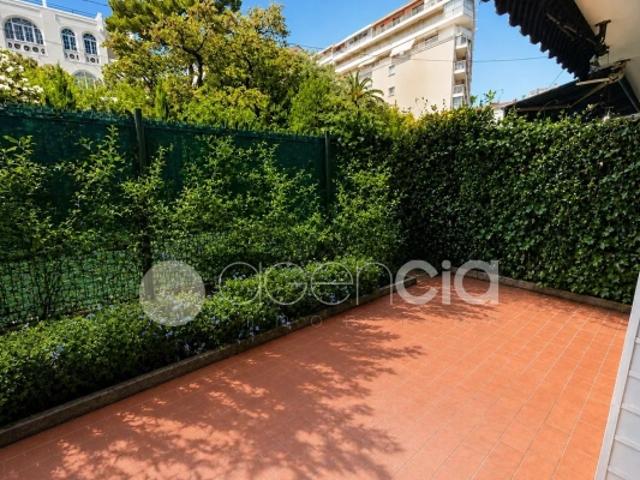Appartement Antibes, stade Foch