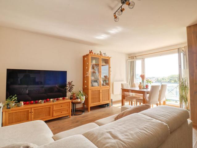 Appartement Antony 3 pièces 67.05 m2 avec terrasse et balcon au calme 10 min Rer B