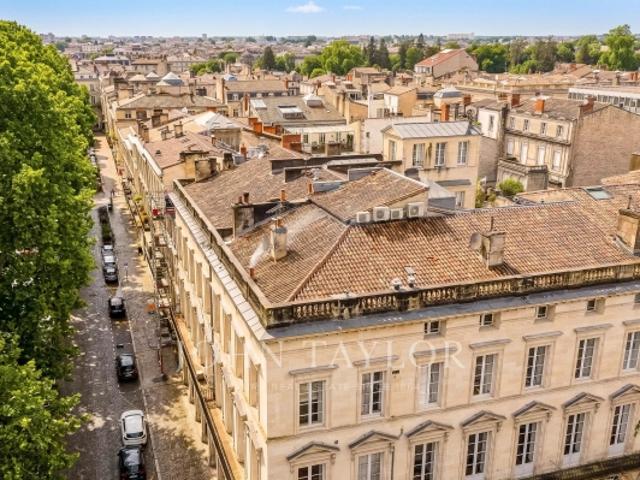 APPARTEMENT ASCENSEUR PARKING TRIANGLE D'OR