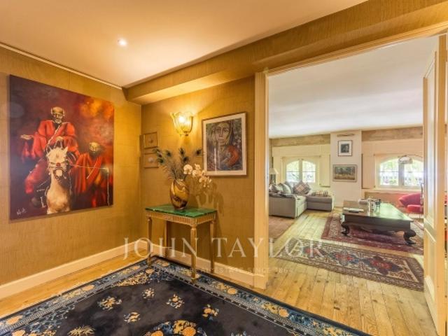 APPARTEMENT ASCENSEUR PARKING TRIANGLE D'OR