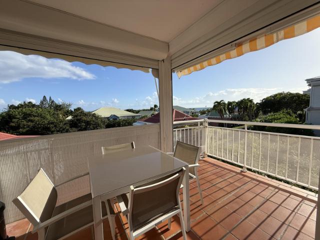 Appartement aperçu mer avec plage et piscine