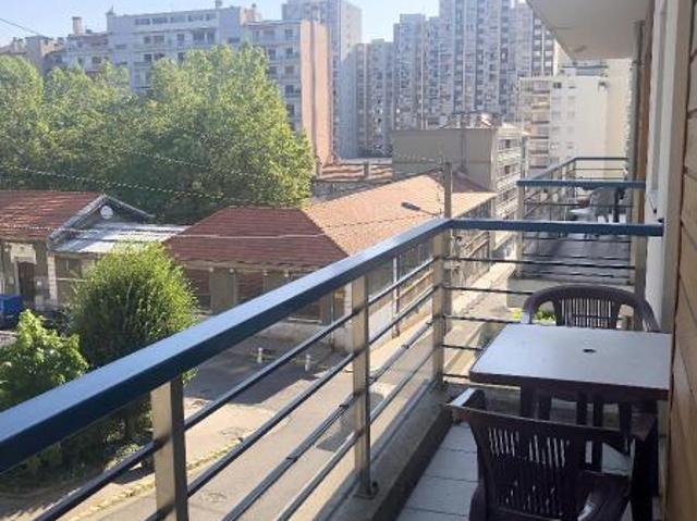 Appartement Appartement récent de 75