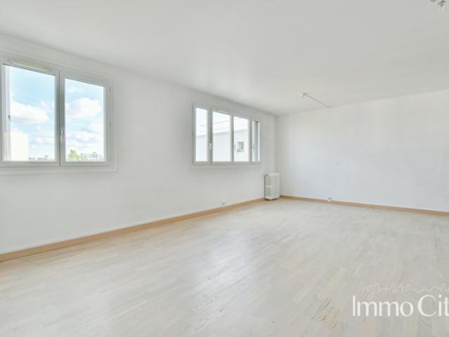 Appartement Arcueil 4 pièce s 88.16 m2 CAVE ET PARKING