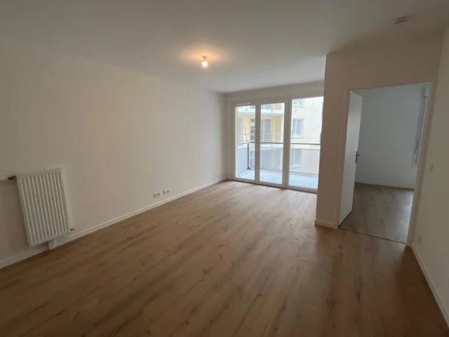 APPARTEMENT ATHIS MONS T2 PARKING BAI 0307