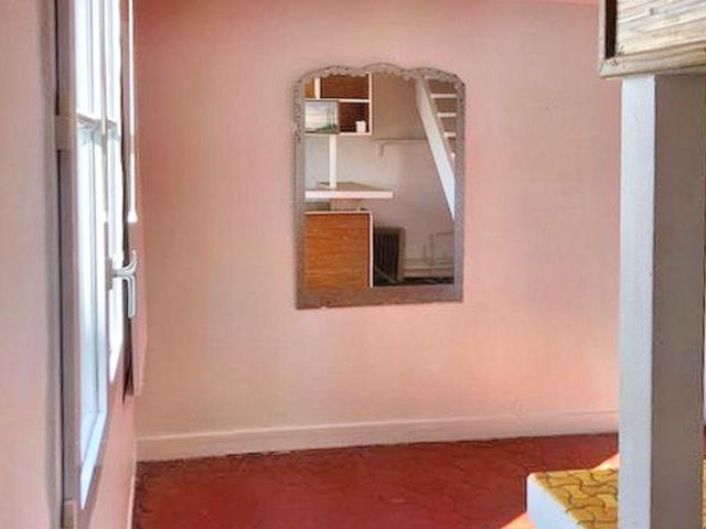Appartement atypique, tranquille, près commerçants