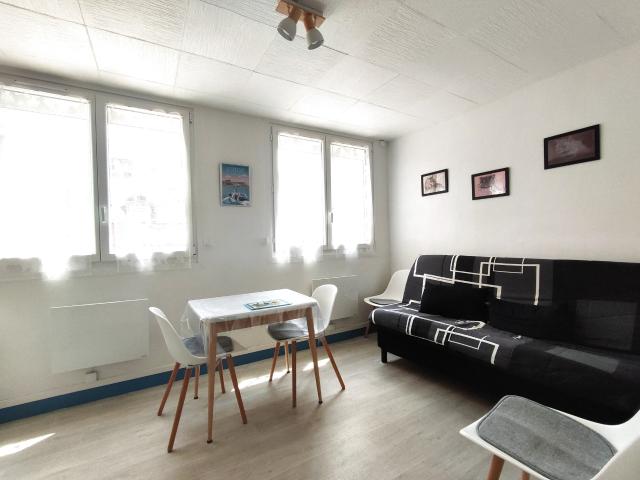 APPARTEMENT AU 1ER ETAGE QUARTIER PLAGE