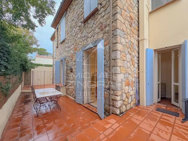Appartement au calme à deux pas des plages 52m² Antibes