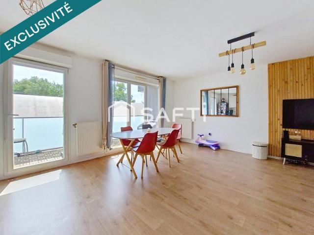 Appartement au calme, dans quartier pavillonnaire, proche des transports