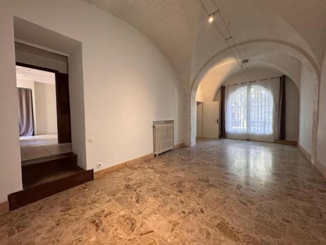 Appartement au coeur du Centre historique de Villeneuve lès Avi