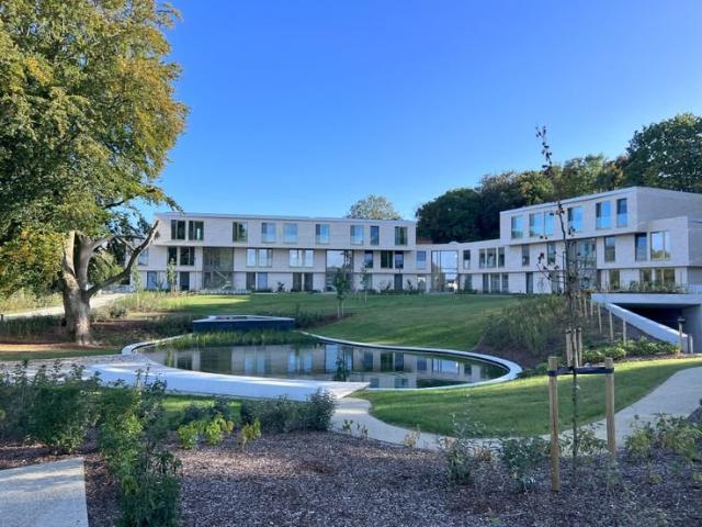 Appartement au RDC au milieu d'un parc résidentiel