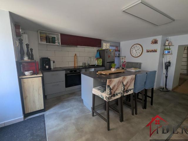 appartement AU RDC avec jardin privatif