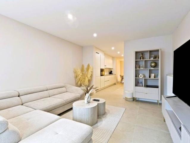 Appartement au rez de chaussée à vendre dans le centre de Bl