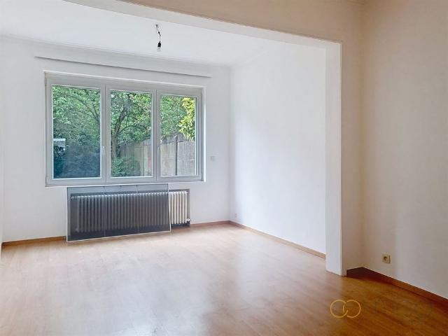 Appartement au rez de chaussée avec jardin et box de garage en option